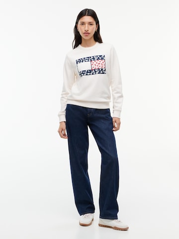 Sweat-shirt 'NOVELTY' Tommy Jeans en blanc