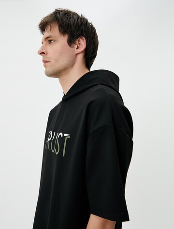 Koton Sweatshirt in Schwarz