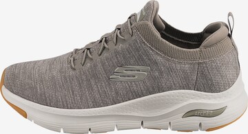 Baskets basses SKECHERS en gris