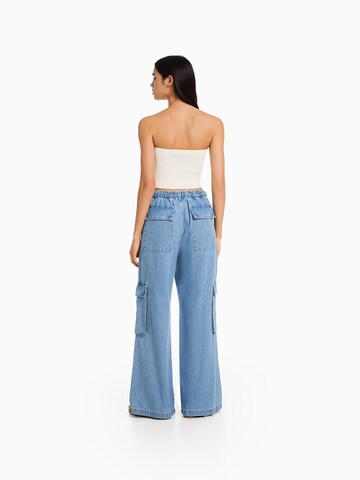 Wide Leg Jeans cargo Bershka en bleu