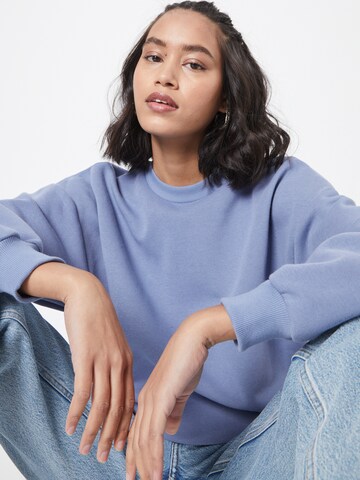 Gina Tricot Sweatshirt in Blau