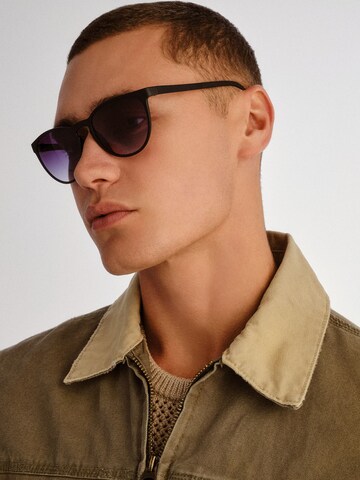 Occhiali da sole 'INVINCIBLE' di LE SPECS in nero