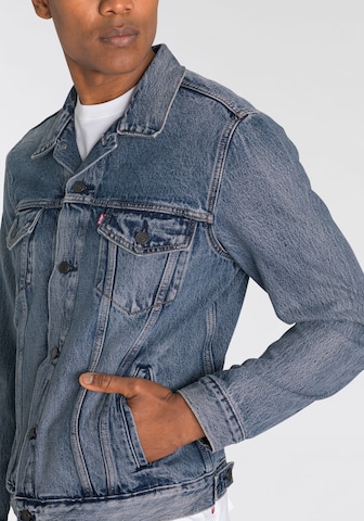 LEVI'S ® Übergangsjacke 'The Trucker Jacket' in Blau