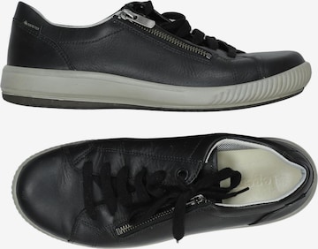 Legero Flats & Loafers in 43,5 in Black: front