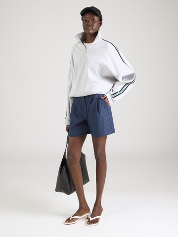 ABOUT YOU - regular Pantalón plisado 'Dana' en azul