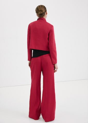 MANGO Regular Pleat-Front Pants 'Listela' in Red
