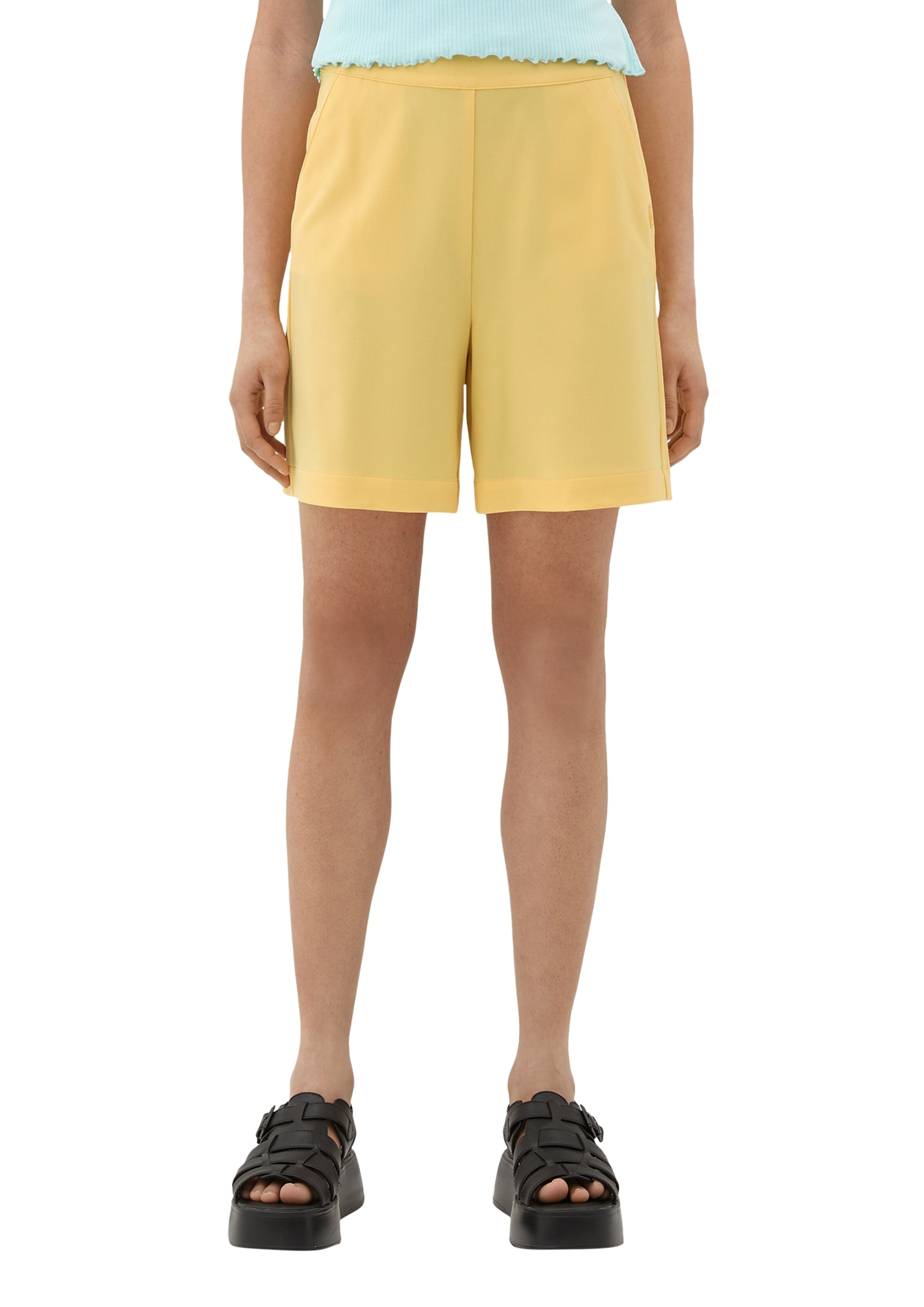 dzeltens QS Platas staras Bikses: no priekšpuses