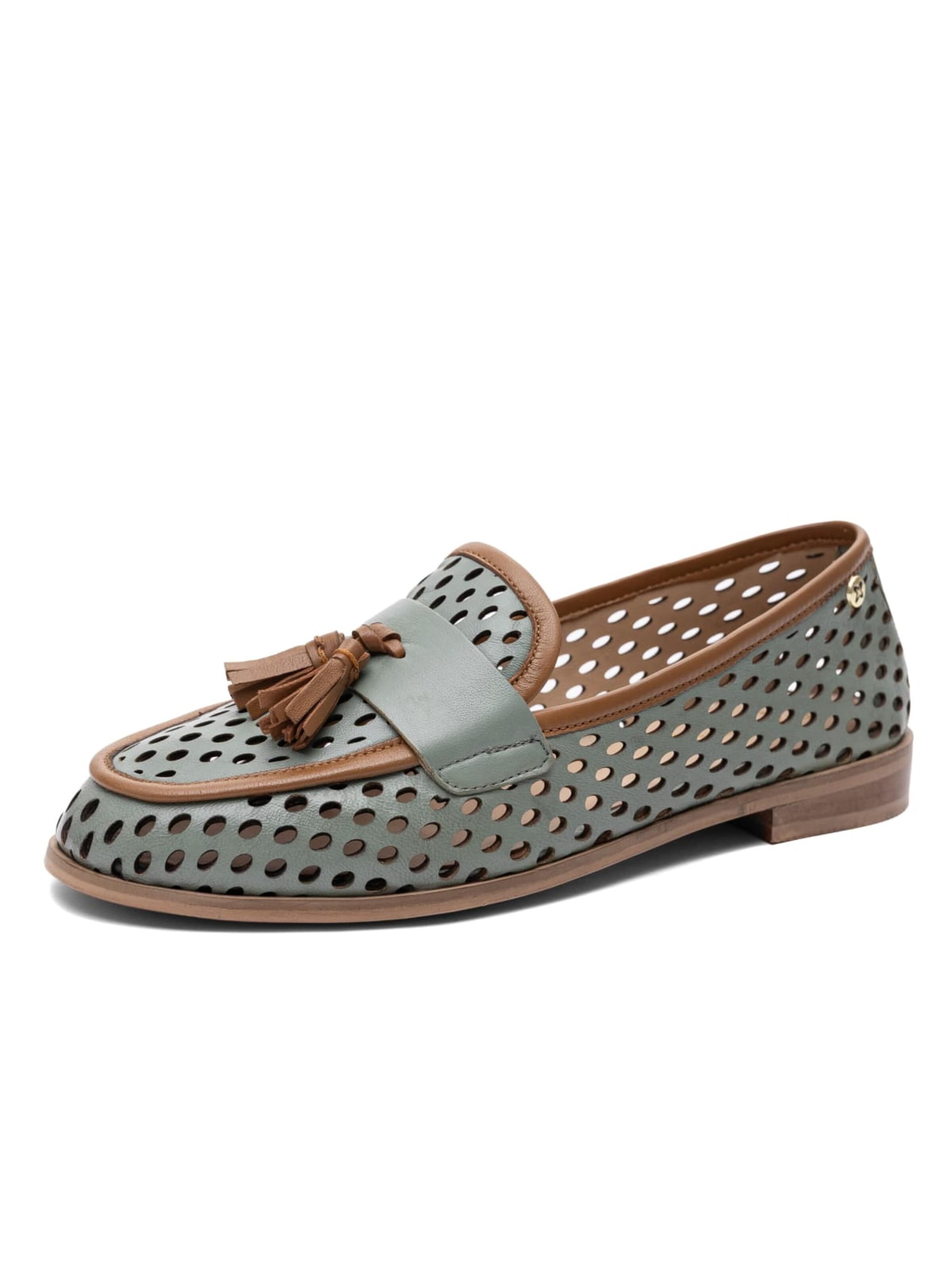 Maciejka Classic Flats in Grey: front