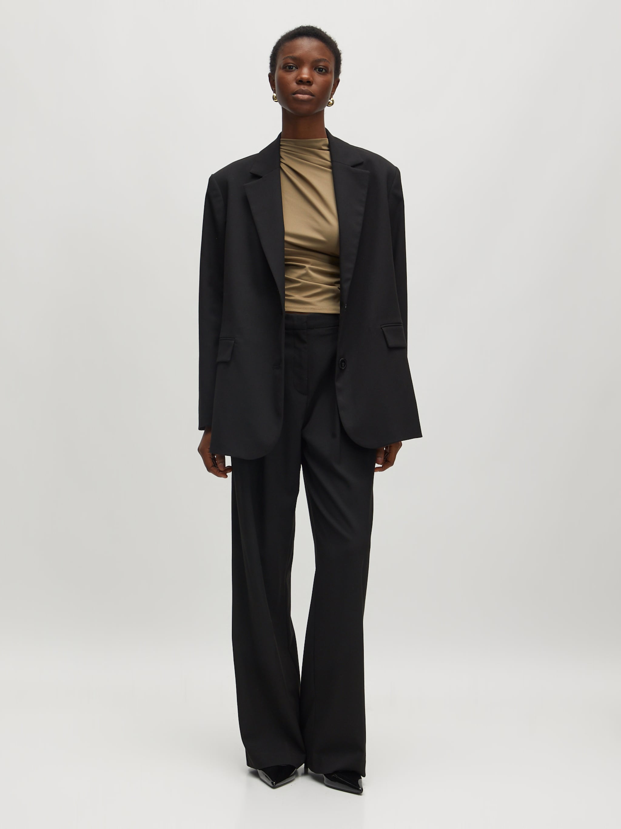 EDITED Produkte Shirt 'Omara' braun