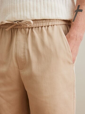 DAN FOX APPAREL regular Bukser 'Mustafa' i beige