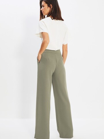 Wide Leg Pantalon à pince Trendyol en vert