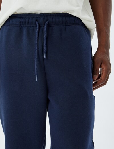 Koton Broek in de kleur Navy, Productweergave