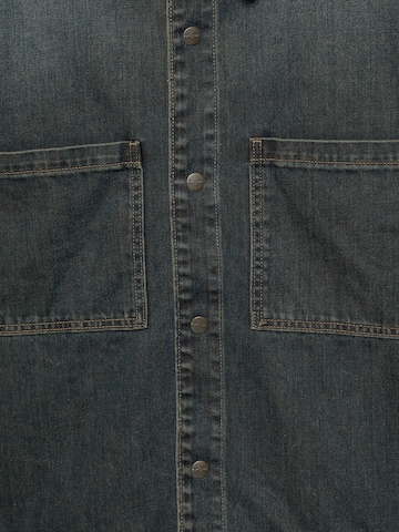 Fit confort Chemise Pull&Bear en bleu