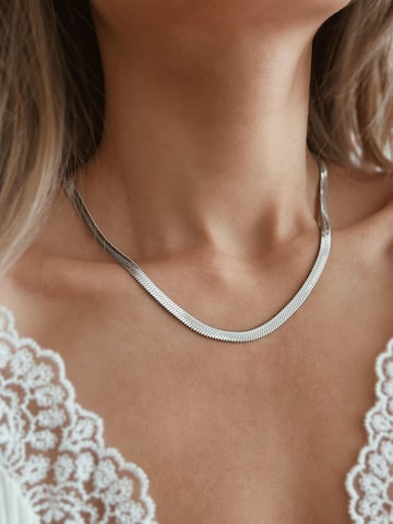 Kamakula Necklace in Silver