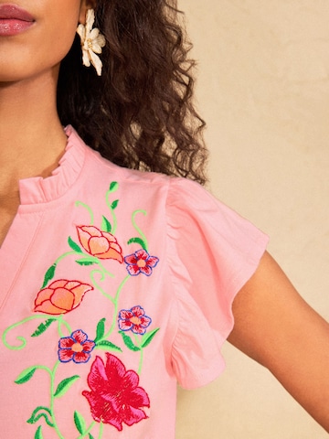Abito di love & roses in rosa