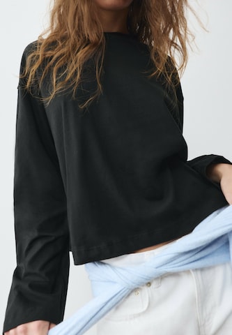 Pull&Bear Majica | črna barva