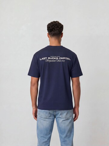 T-Shirt 'Last Bucks | Capital Tee' Last Bucks en bleu