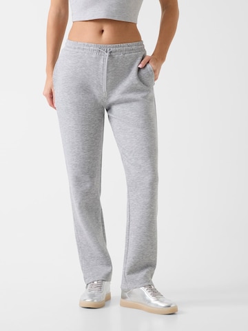 GUESS Slimfit Hose in Grau: Vorderseite