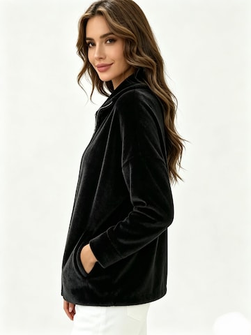 KoJooin Between-Season Jacket in Black