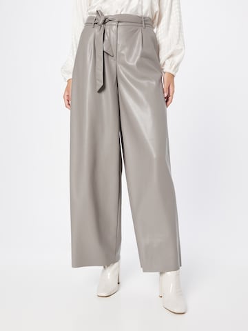 COMMA Wide Leg Bundfaltenhose in Grau: predná strana