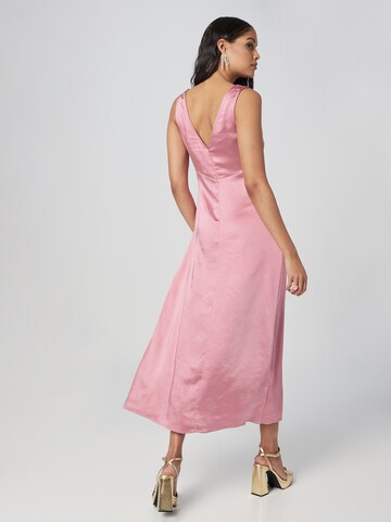 ABOUT YOU x Emili Sindlev Kleid 'Gesa' in Pink