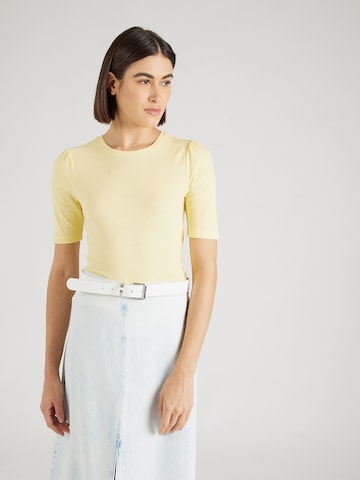 T-shirt 'RUKA' PIECES en jaune : devant