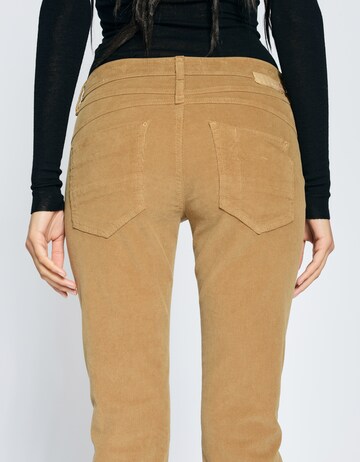 Gang Slimfit Broek '94Amelie' in Beige
