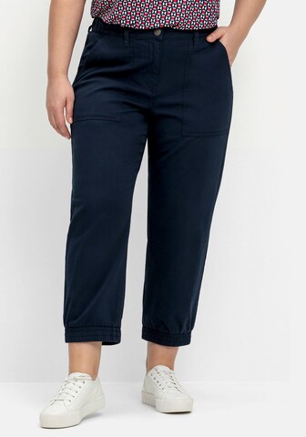 SHEEGO Tapered Cargo Pants in Blue: front