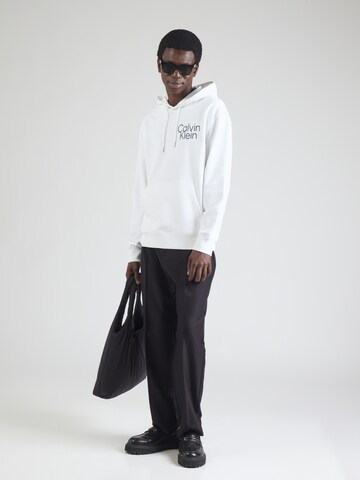 Calvin Klein - Sudadera en blanco