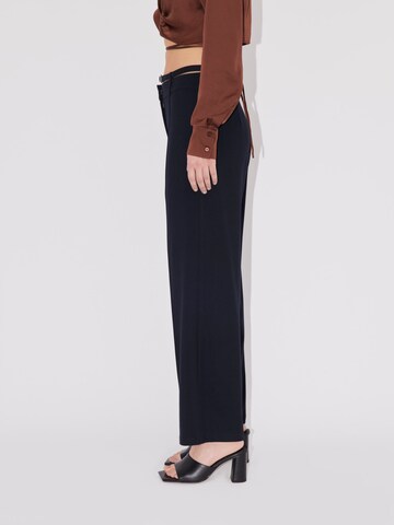 LeGer by Lena Gercke - Loosefit Pantalón de pinzas 'Leia' en negro