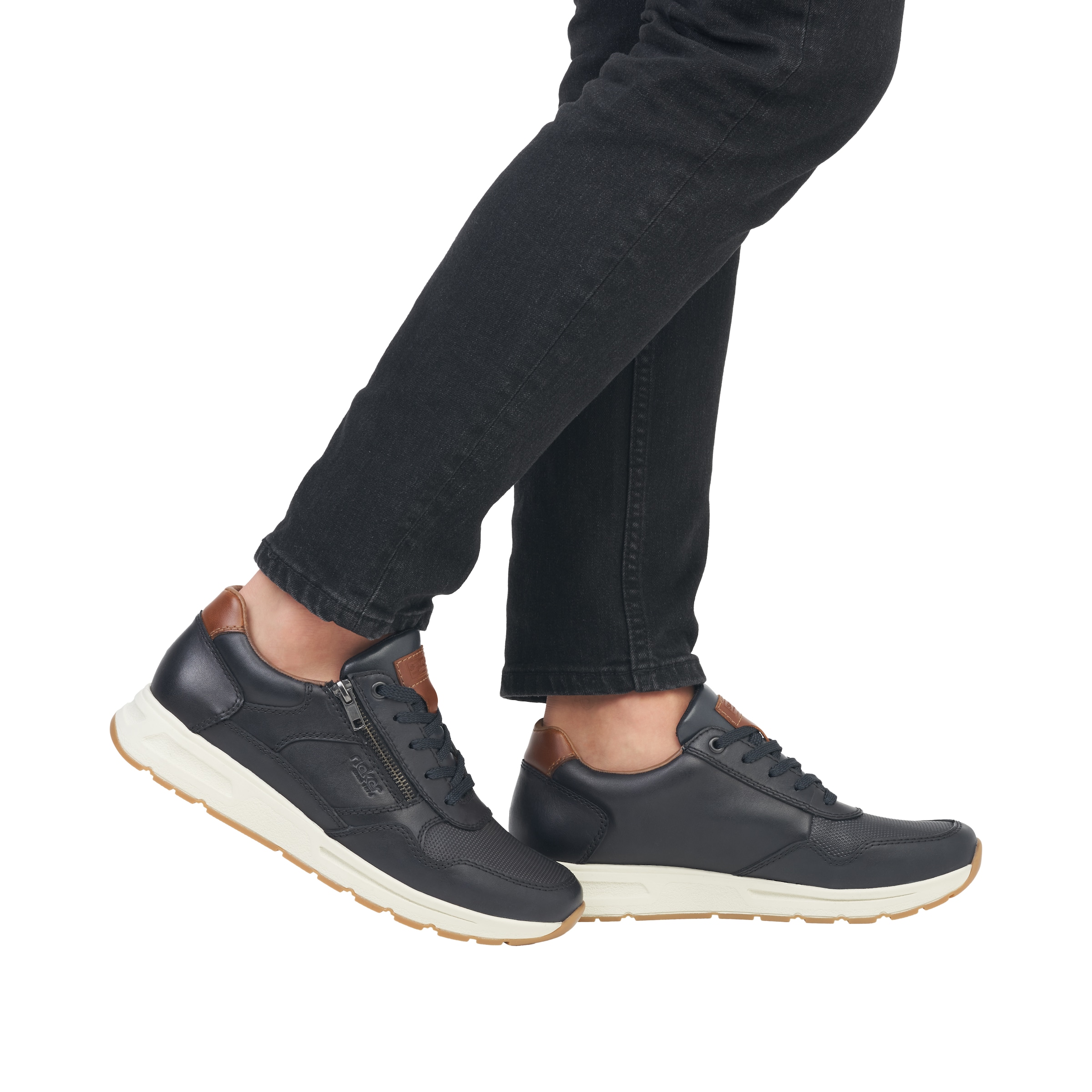 Rieker Sneakers in Black: front