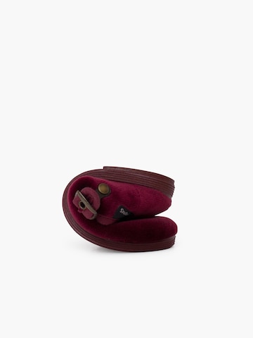 Chaussure basse Pisamonas en rouge