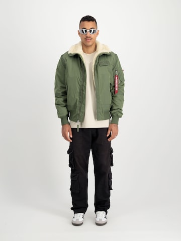 ALPHA INDUSTRIES Klasický střih Zimní bunda 'B15-3 TT' – zelená
