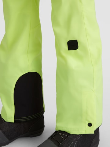 Slimfit Pantaloni outdoor 'Star' de la O'NEILL pe galben