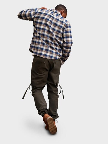 Ombre Tapered Cargo trousers in Brown