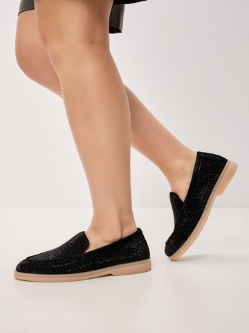 CESARE GASPARI Slipper in Schwarz: Vorderseite
