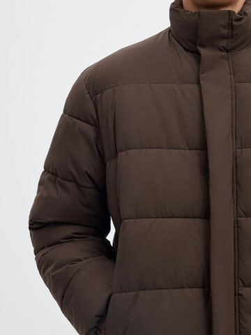 SELECTED - Chaqueta de invierno en marrón