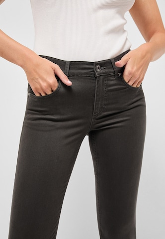 Regular Pantalon chino Angels en gris