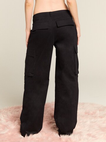 Loosefit Pantaloni cargo 'Leona' di LENI KLUM x ABOUT YOU in nero