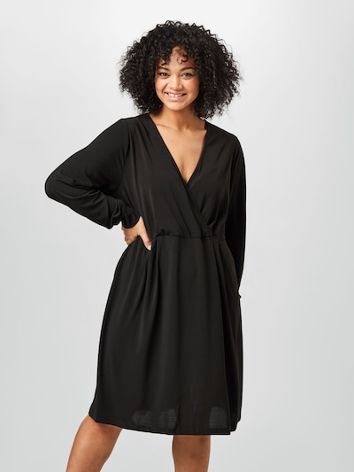 Rochie Zizzi pe negru, Vizualizare model