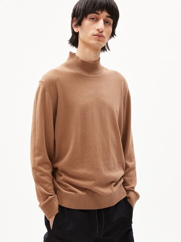 ARMEDANGELS Sweater 'Raanas' in Brown: front