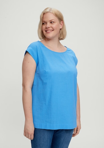 TRIANGLE - Camisa em azul: frente