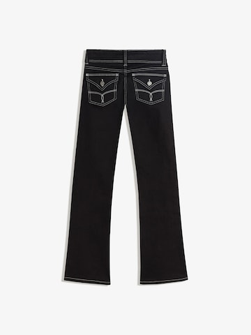 Bershka Bootcut Farmer - fekete