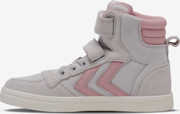 Hummel Sneaker in Grau