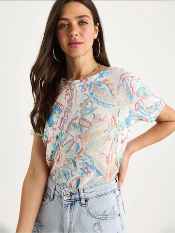 Maglietta di Bianco Lucci in bianco