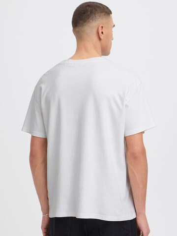 Tricou 'Danton' de la !Solid pe alb