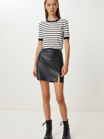 Jupe Happiness İstanbul en noir