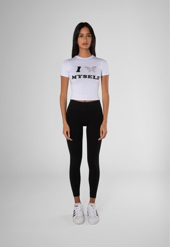 Maglietta 'Love Yourself' di Felicious in bianco