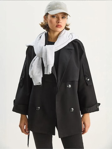 Bianco Lucci Tussenmantel in Zwart