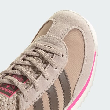 ADIDAS ORIGINALS Sneakers in Bruin